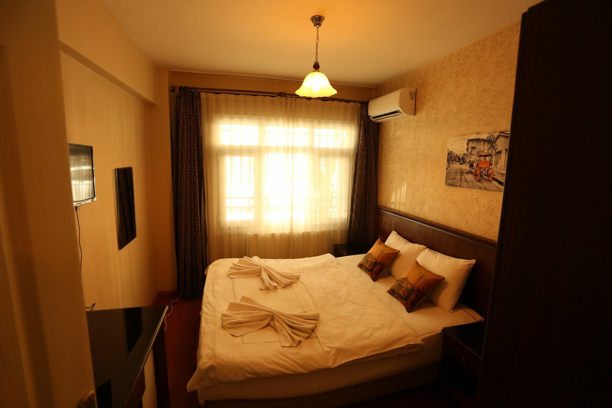איסטמבול Dos Hermanos Hotel מראה חיצוני תמונה